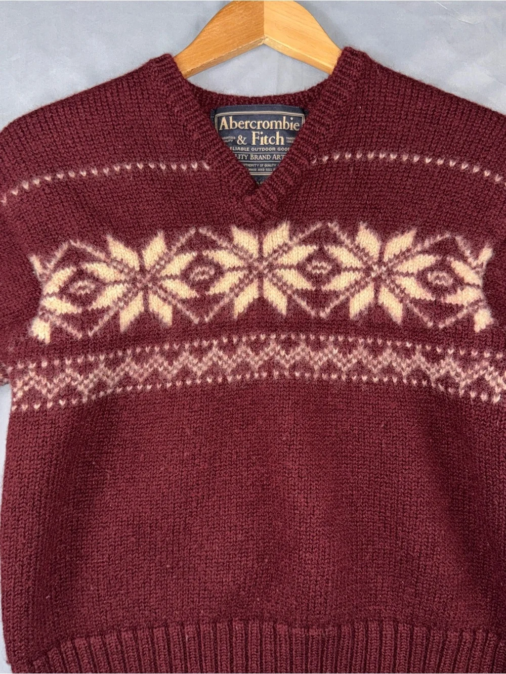 Vintage Abercrombie & Fitch Sweater Mens Small Red Wool Fair Isle Knit V Neck